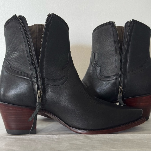 Tecovas "The Daisy" Black Ankle Cowgirl Calfskin Boots-Size 9 - Picture 10 of 16